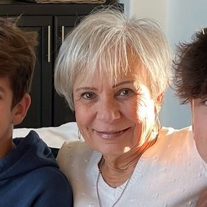 Meet your Posher, Joan